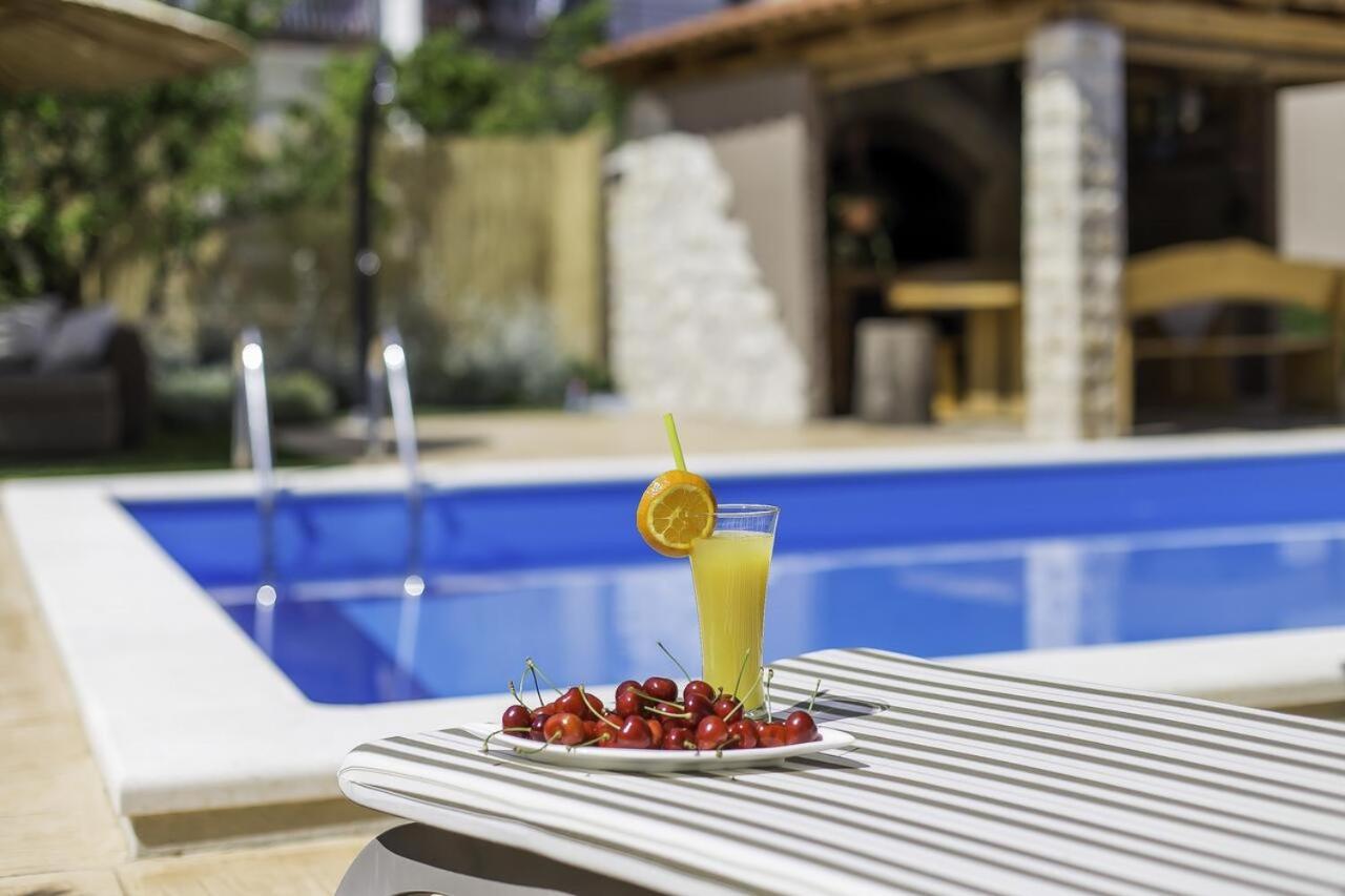 Villa Barbara Kastela Luaran gambar